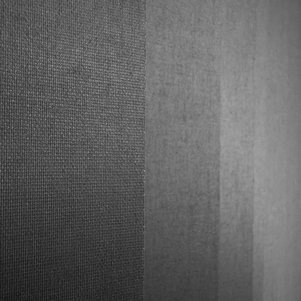 Detaljert nærbilde av stoff til lamellgardin